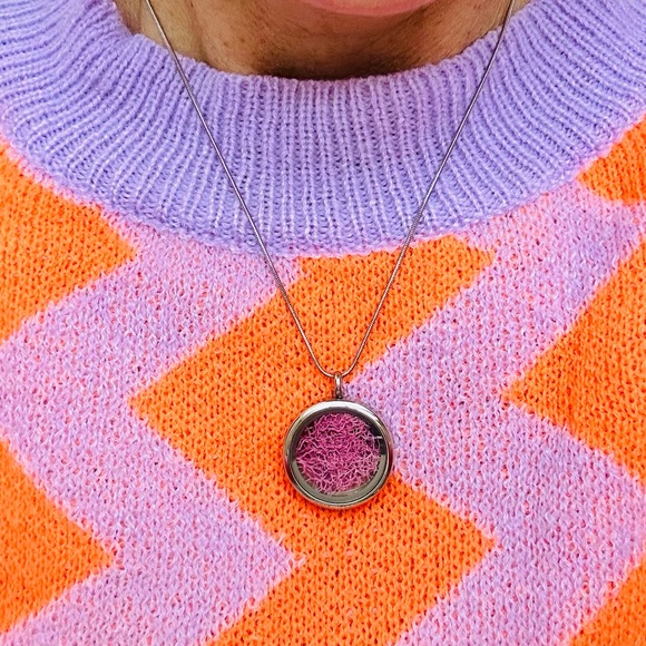 Eternal Moss Locket Pendant Necklace- Rose Pink - Picture 6 of 10